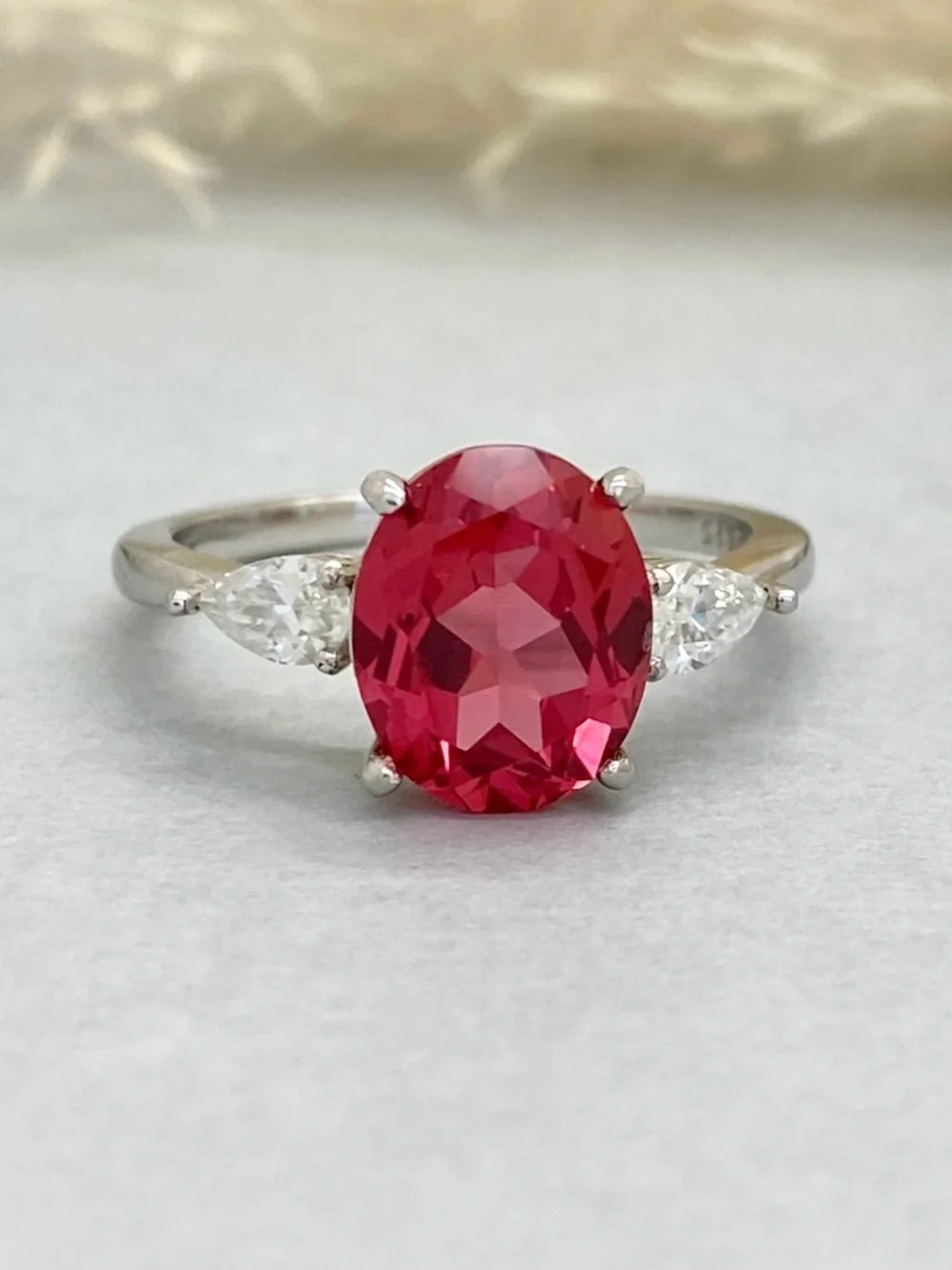 N/A striking red